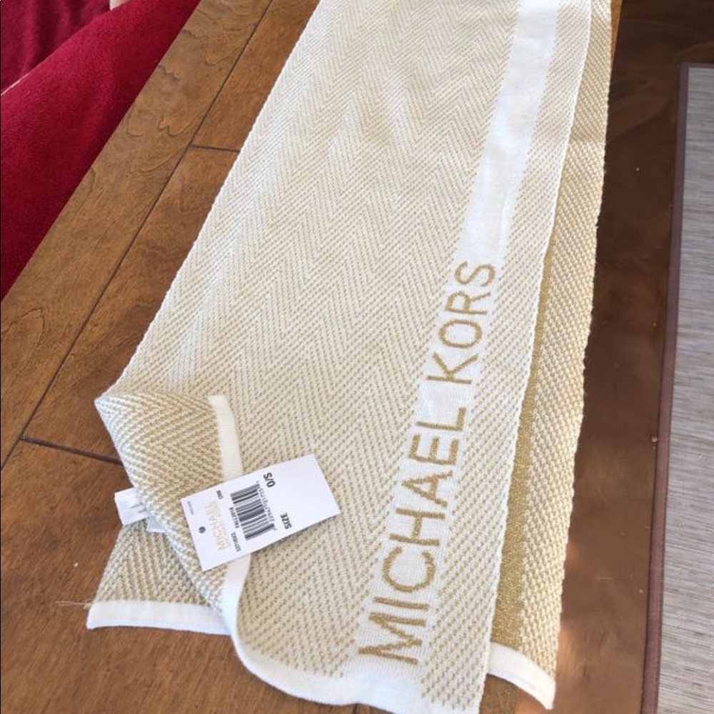 Michael Kors scarf